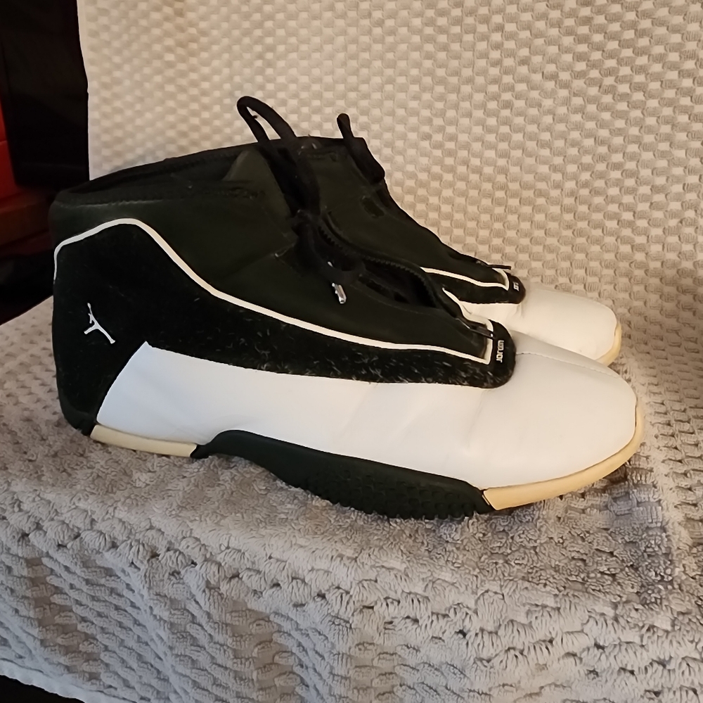 02 Jordan Jumpman Trifecta